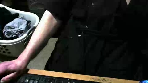 Snapshot of chefy999 chatting on February 17, 4:39 pm chefy online show from February 17, 4:39 pm