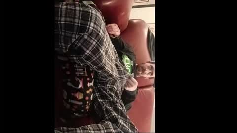 chellentrav online show from December 15, 3:46 am