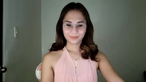 chelly4u69 online show from June 8, 1:28 am