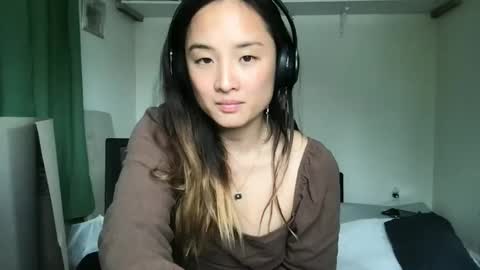 chellybear101 online show from March 1, 9:04 pm