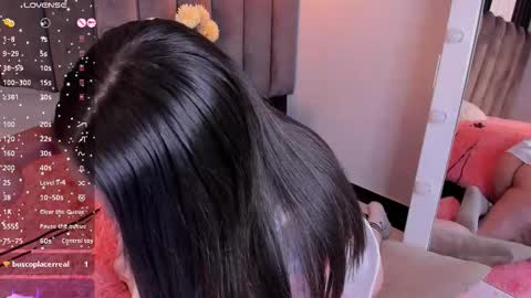 chelsea_bolton_ online show from October 23, 3:35 pm