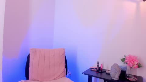 Chelsea  online show from November 7, 8:11 pm