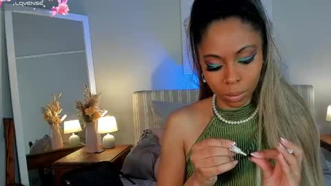 Chelseaquinn online show from April 23, 8:33 am