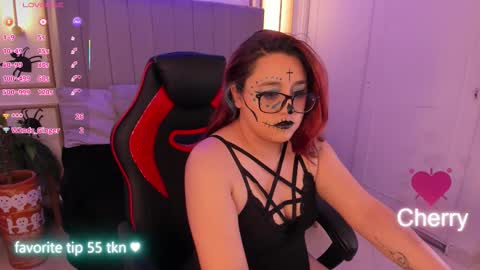 Snapshot of cherry_blushh chatting on October 16, 9:13 pm cherry_blushh online show from October 16, 9:13 pm