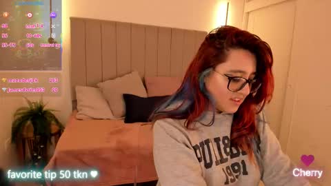 Snapshot of cherry_blushh chatting on September 16, 9:07 pm cherry_blushh online show from September 16, 9:07 pm