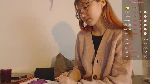 Snapshot of cherry_hazzze chatting on October 20, 5:18 pm Cheryl online show from October 20, 5:18 pm