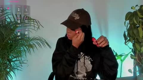 Cherry Lady online show from December 18, 4:52 am