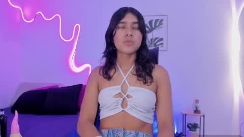 Snapshot of cherrydollxx chatting on October 12, 11:58 am C H E R R Y online show from October 12, 11:58 am