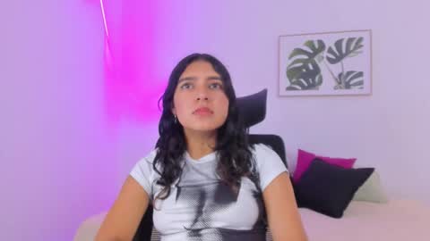Snapshot of cherrydollxx chatting on October 22, 3:57 pm C H E R R Y online show from October 22, 3:57 pm