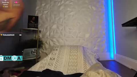 Chevi Blue online show from February 6, 6:21 pm