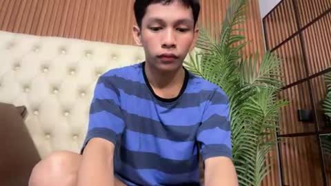 chick_renz online show from July 25, 5:11 pm