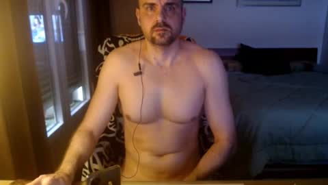 chicocam1983 online show from March 31, 5:02 pm