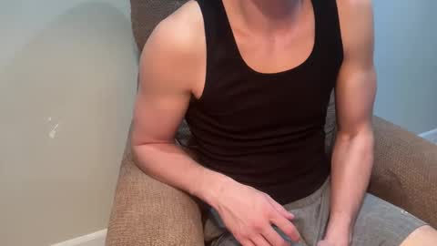 Snapshot of chill_fit_guy chatting on September 10, 2:12 am chill_fit_guy online show from September 10, 2:12 am