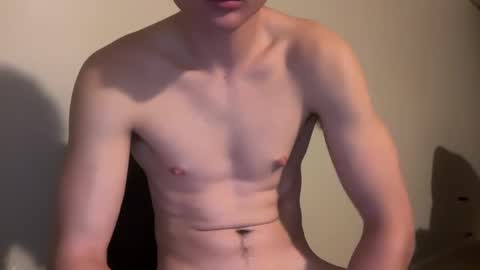 Snapshot of chill_fit_guy chatting on October 5, 1:14 am chill_fit_guy online show from October 5, 1:14 am