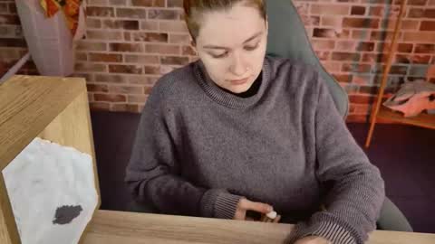 Bella online show from November 20, 9:30 am