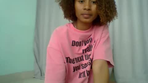 chloe9794 online show from February 7, 1:47 pm