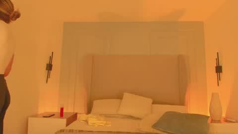 Chloe online show from April 13, 12:09 pm