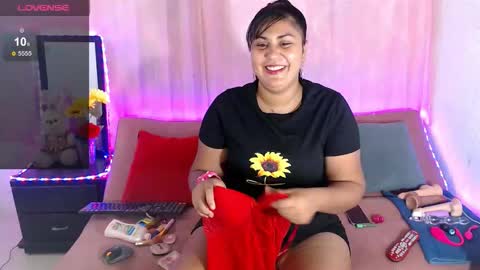 Chloe online show from December 19, 9:10 pm