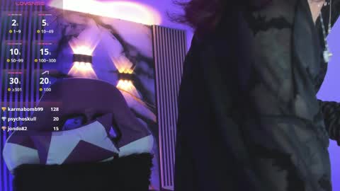 chloe_jacksonn online show from March 12, 12:03 am