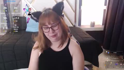 chloe_prg online show from December 3, 1:56 pm