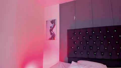 chloe_sterling online show from March 24, 9:21 pm