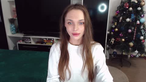 Chloe online show from December 28, 3:26 pm