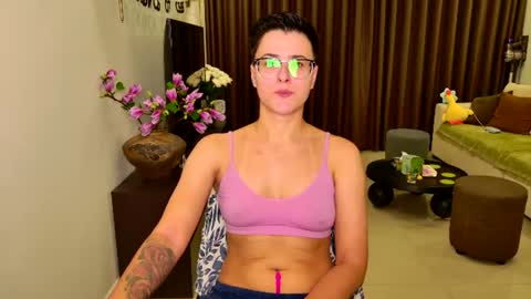 Eva and Sandra online show from June 30, 1:10 pm