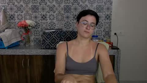 Eva and Sandra online show from February 17, 5:14 am