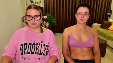 Eva and Sandra online show from June 20, 5:52 pm