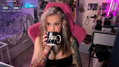 ChloeKohaku online show from April 21, 3:24 am