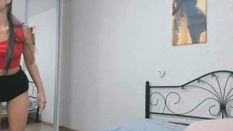 chloemorriss online show from June 24, 4:52 am