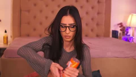 Chlo online show from April 5, 4:09 am