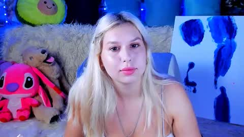 ChloeRicci online show from September 13, 6:10 pm