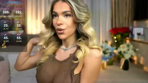 Chloe online show from May 4, 8:59 pm
