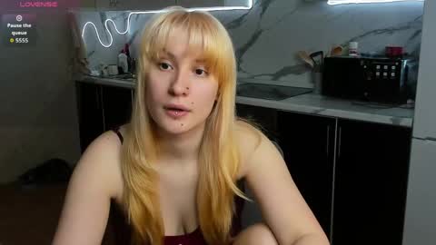 choco_meowx online show from April 6, 8:26 am