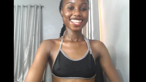 choco_petitqueen online show from April 5, 8:00 am