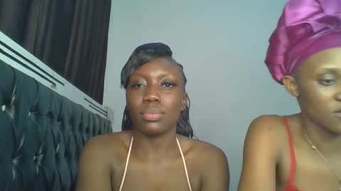 chocobear22 online show from December 13, 8:59 pm