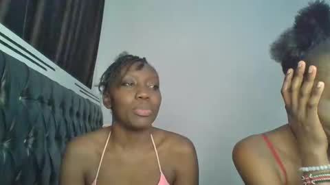 chocobear22 online show from November 21, 11:14 pm