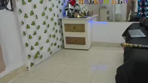 Chorey Thaylor online show from October 3, 4:15 pm