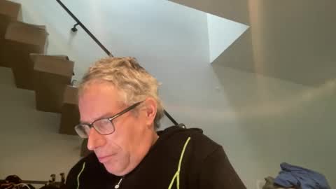 choupipat1 online show from December 3, 12:06 pm