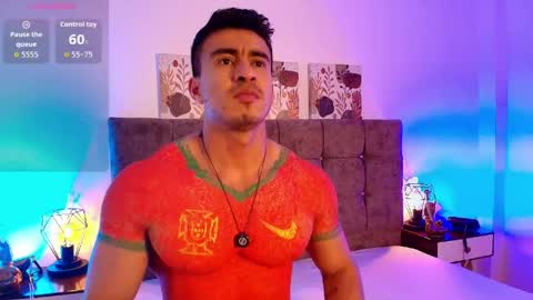 chris_clarck online show from June 9, 7:02 pm