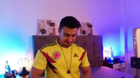 chris_clarck online show from June 17, 7:19 pm