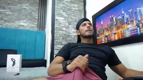 chris_dick2 online show from March 20, 4:39 am