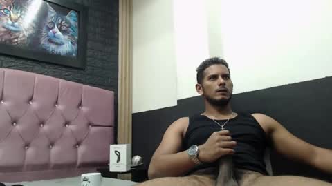 chris_dick23 online show from January 12, 4:42 am