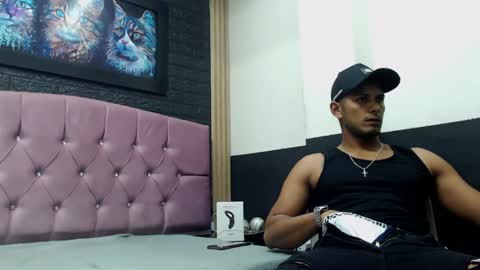 chris_dick23 online show from January 23, 8:04 am