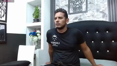 chris_dick23 online show from January 10, 4:54 am