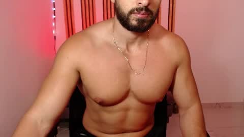 cris         Twitter magnum101010 insta magnumc20 online show from May 8, 8:58 pm