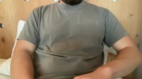 Snapshot of chris_topher_francis chatting on January 2, 6:23 pm chris_topher_francis online show from January 2, 6:23 pm