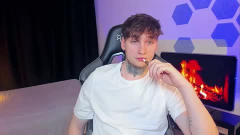 Chris Tyson online show from February 9, 11:25 pm