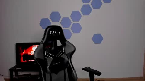 Chris Tyson online show from April 25, 10:18 pm